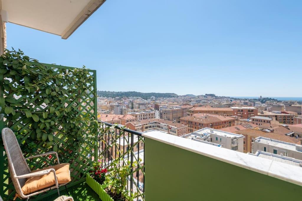 Eleventh Floor Suites Cagliari Exterior foto